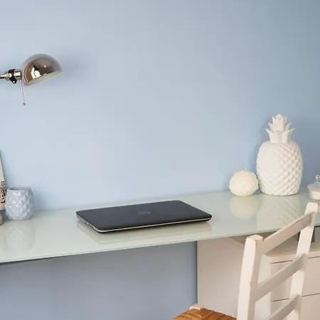 Chez Nous Λαβάλ